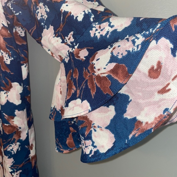 EUC Charles Henry Floral Shift Dress Flounce Ruffle Sleeve Size Medium - Picture 5 of 10